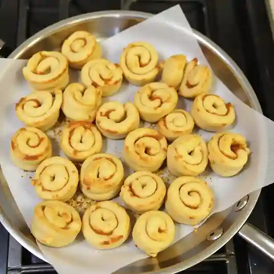 Cut and Fry Bhakarwadi